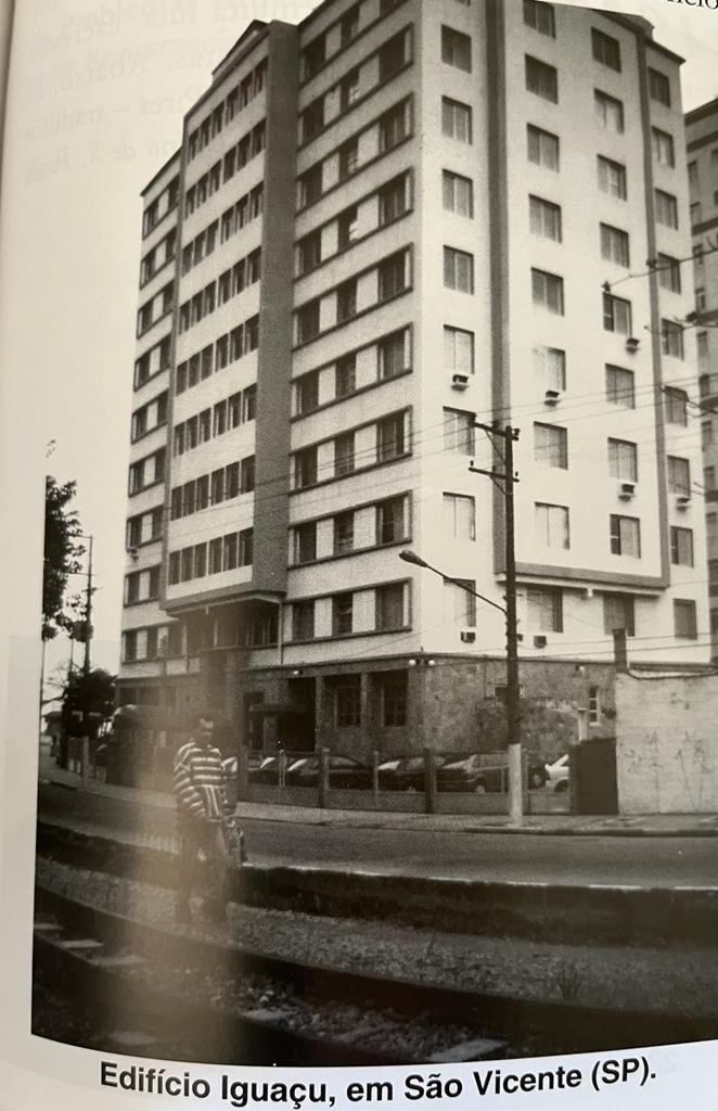 Iguaçu building, São Vicente (São Paulo)